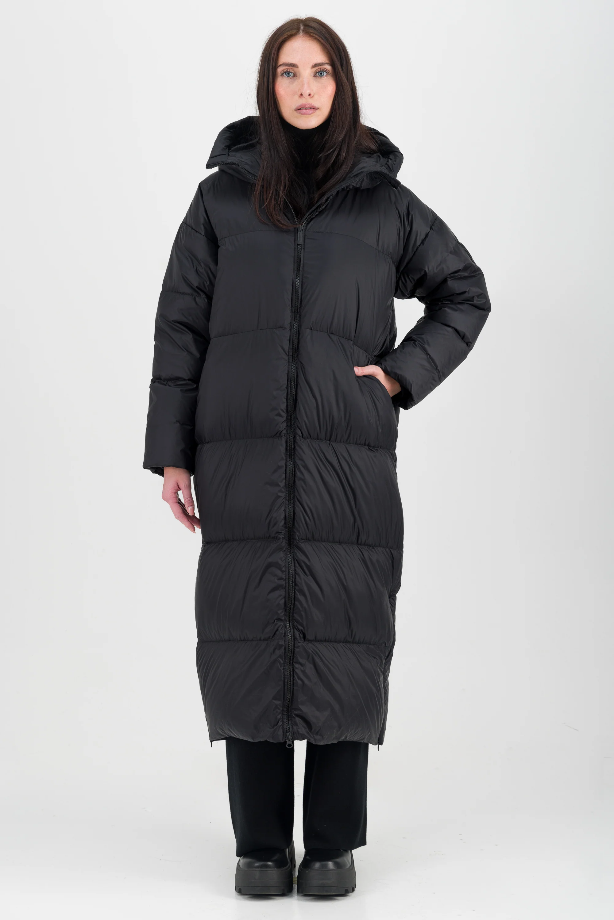 Anvers Long Jacket - Piumino Over in Nylon Riciclato - Image 28
