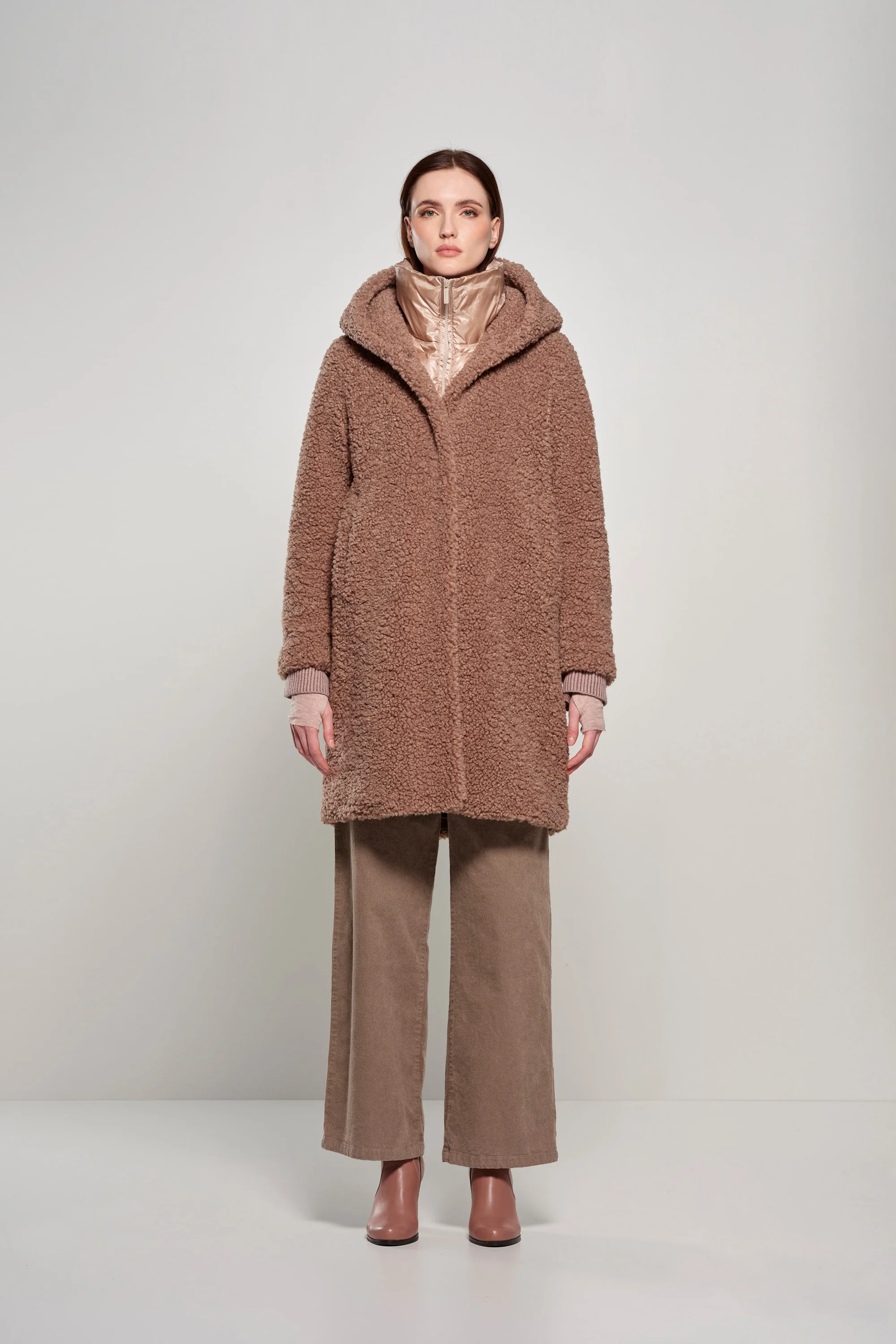Cappotto lungo effetto agnellino - Image 30