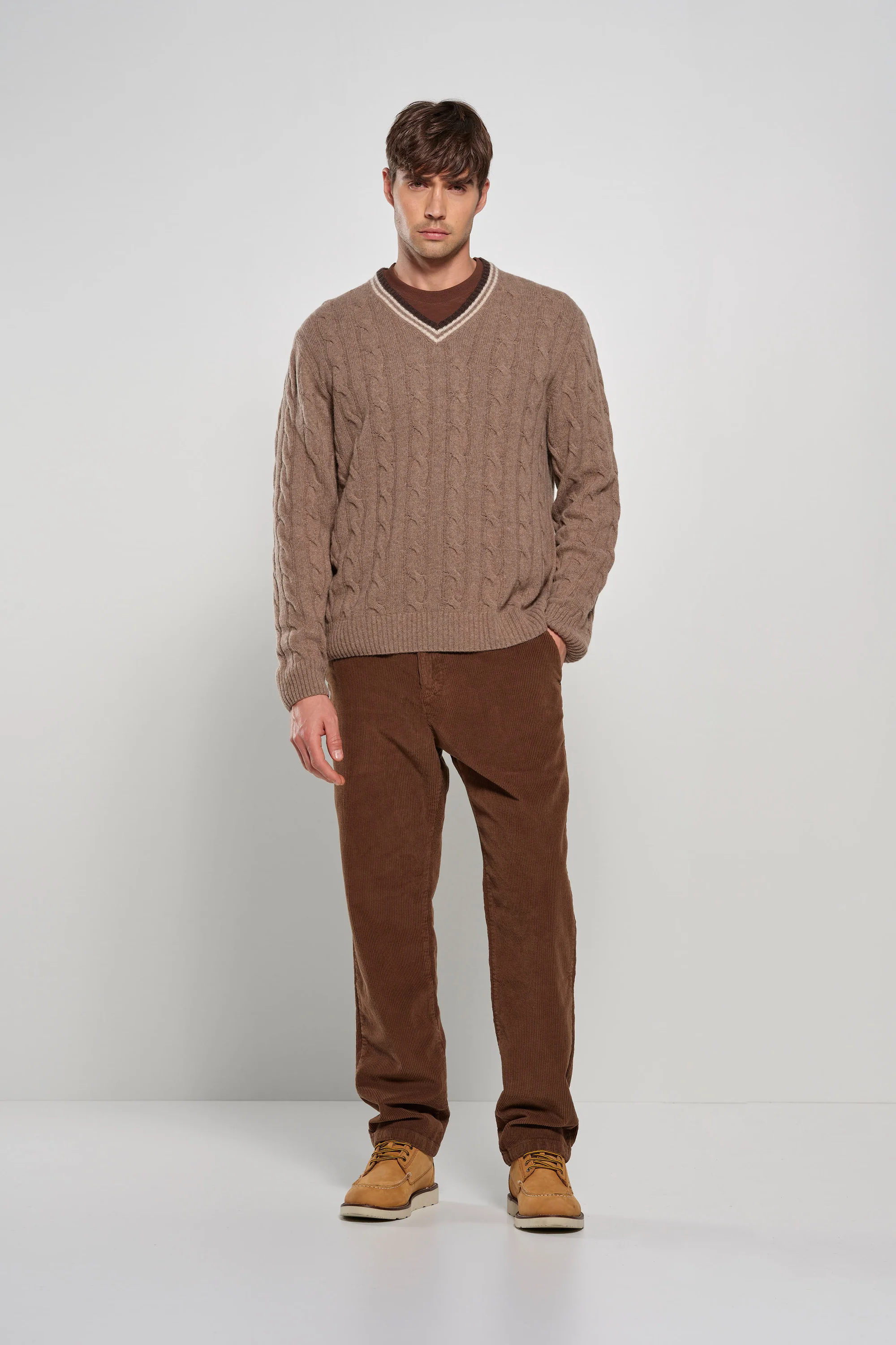 Pantalone chino in velluto a coste stretch regular fit - Image 10