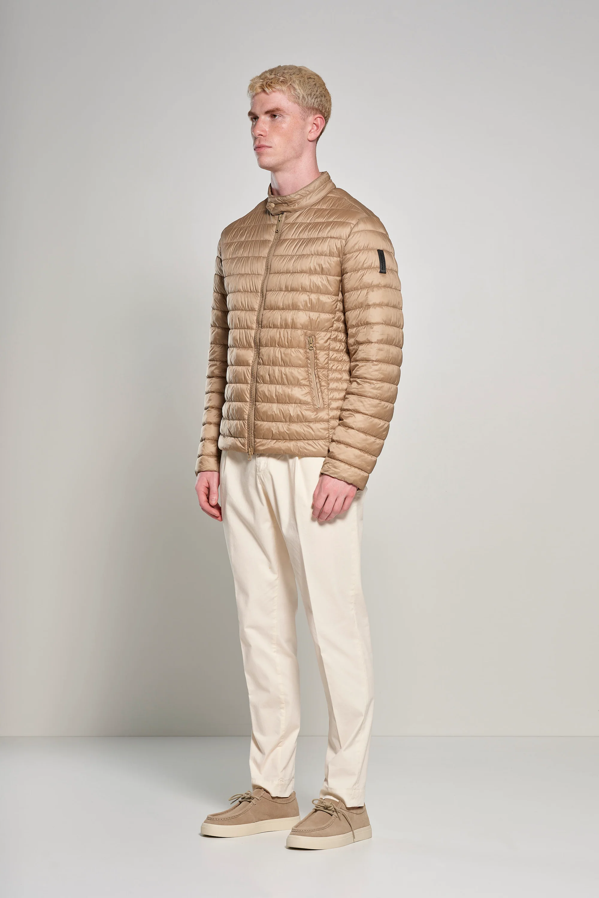 Piumino in nylon ad alta densità con collo alto - Image 17
