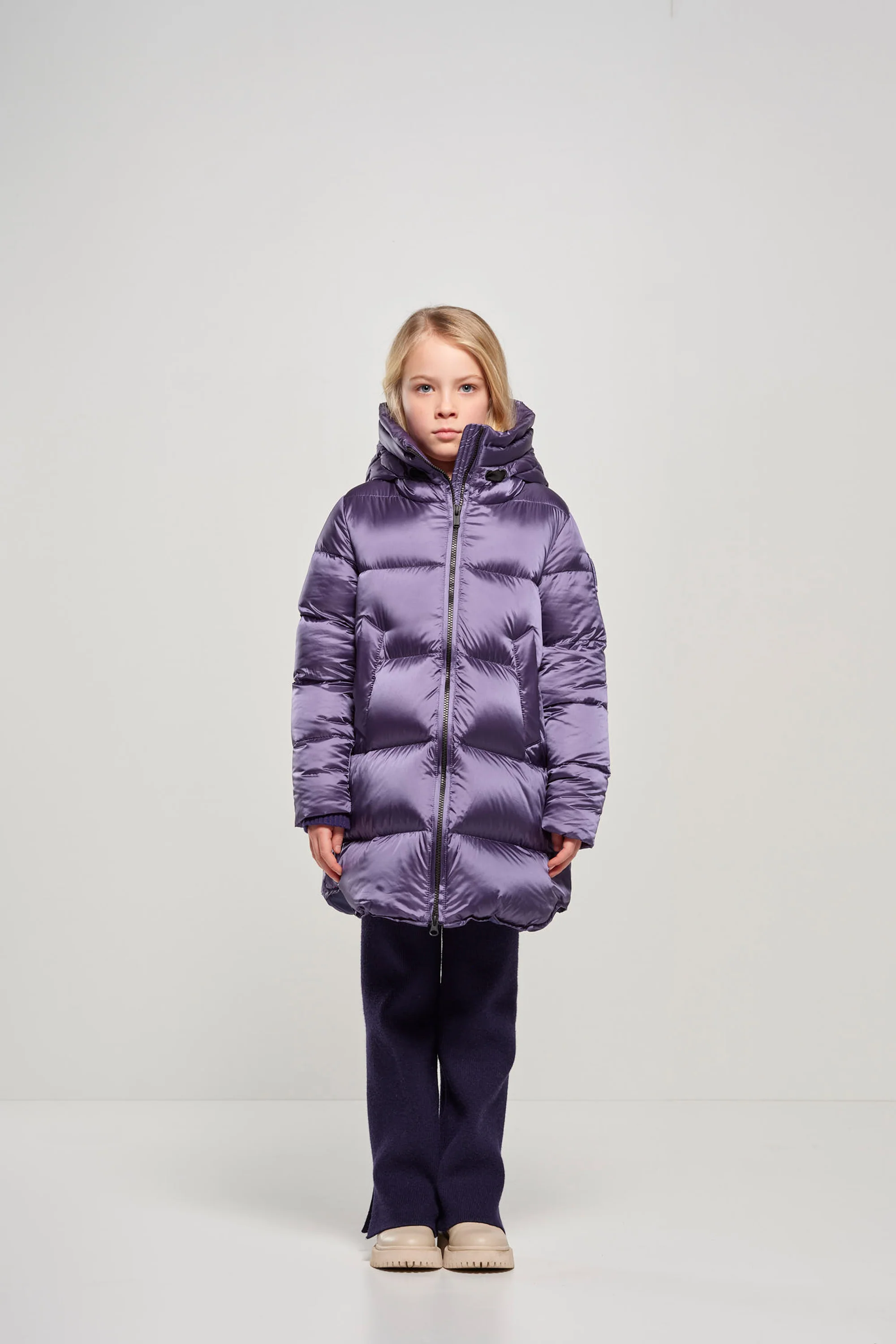 Piumino lungo da bambina con cappuccio, windproof e downproof - Image 4